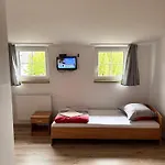Przystan Korona Nad Jeziorem Radun Κατάλυμα σε φάρμα Wałcz