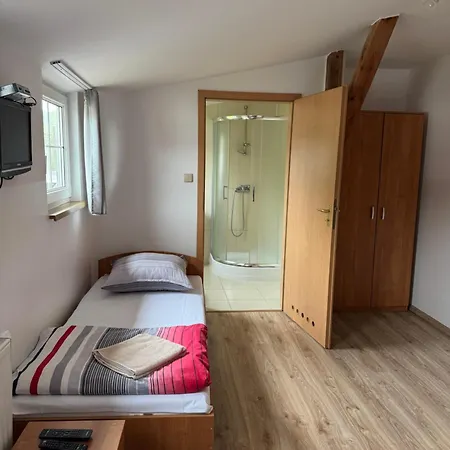 Bauernhof Przystan Nad Jeziorem Radun *